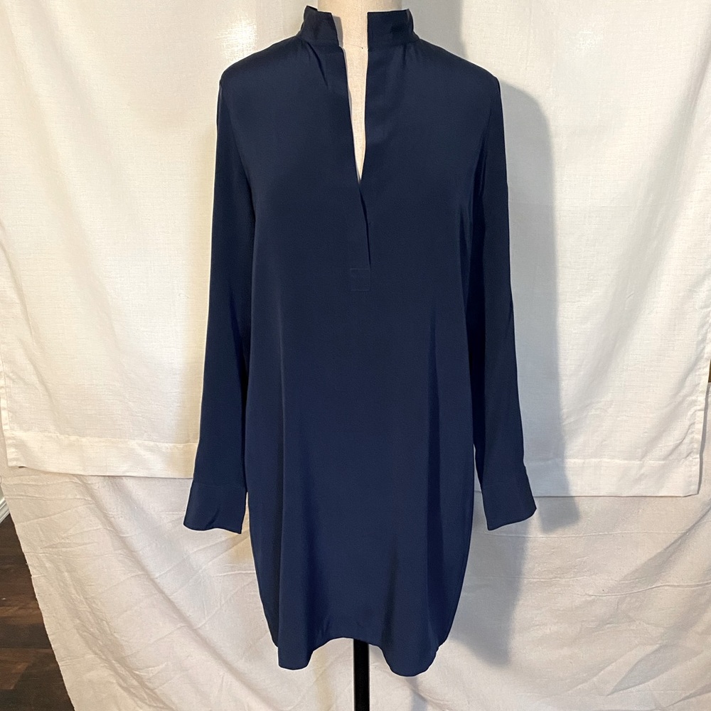 Gorgeous navy blue Vince silk dress